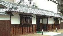 (写真)与力役宅門